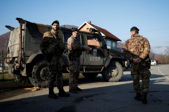 1 Rao Chan Giua Bien Gioi Serbia Kosovo Duoc Do Bo