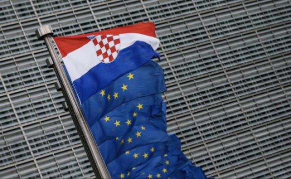 1 Eurozone Co Thanh Vien Moi Ke Tu Hom Nay 112023