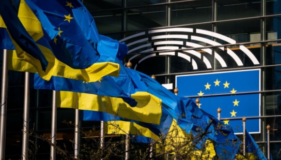 1 Ukraine Co The Nhan So Tien Khong Lo Eu Va My Muon Chuyen Tai San Bi Dong Bang Cua Nga Cho Ukraine