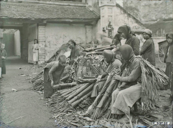 19 Hinh Anh Hiem Ve Tet Ha Noi 100 Nam Truoc 1 The Ky Van Than Thuong Den La