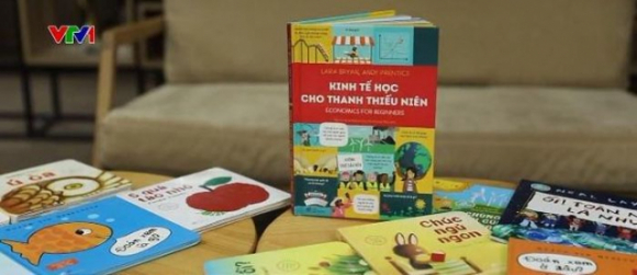 1 Cau Be 10 Tuoi Dich Hang Chuc Dau Sach Ban Chay