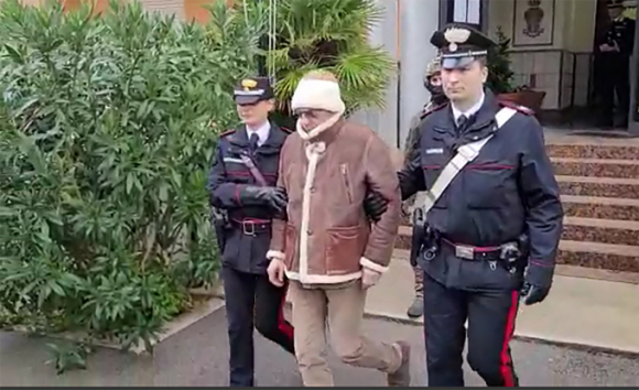 1 Nguyen Nhan Khien Trum Mafia Italy Bi Bat Sau 30 Nam Tron Truy Na