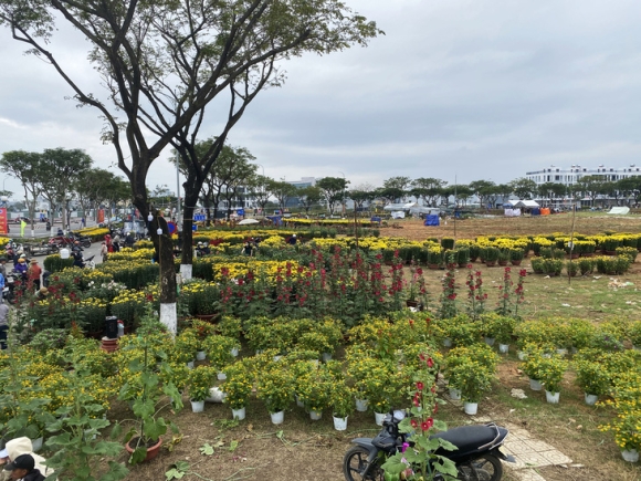 10 Xa Hang Hoa 30 Tet Khong Mac Ca Met Lam Roi
