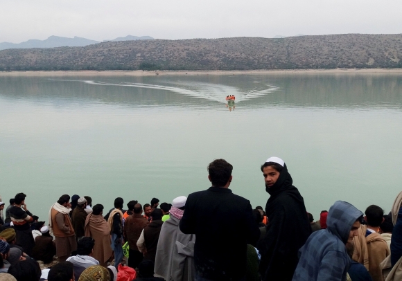 1 Lat Thuyen Tai Pakistan It Nhat 10 Hoc Sinh Thiet Mang