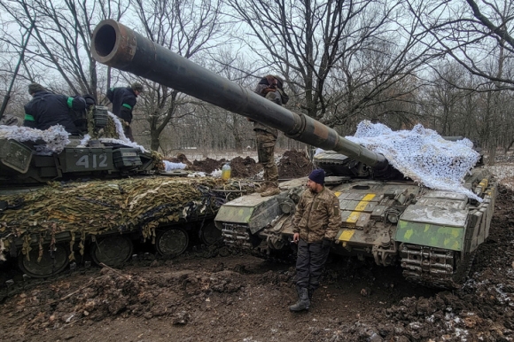 1 Ukraine Noi Sap Nhan Hon 120 140 Xe Tang Rieng Vu F 16 Tiep Tuc Gap Kho