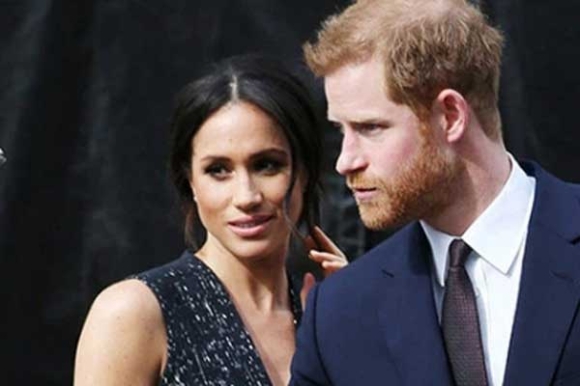1 Harry Va Meghan Markle Bi Kien