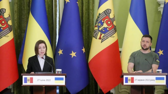 1 Moskva Len Tieng Sau Cao Buoc Nga Am Muu Gay Bat On O Moldova Cua Tong Thong Maia Sandu
