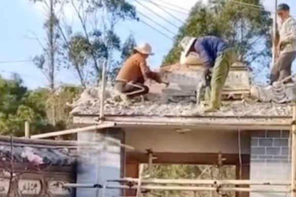 1 Trung Quoc Chi Gan 60000 Usd Xay Cong Phong Thuy De Con Thoat E