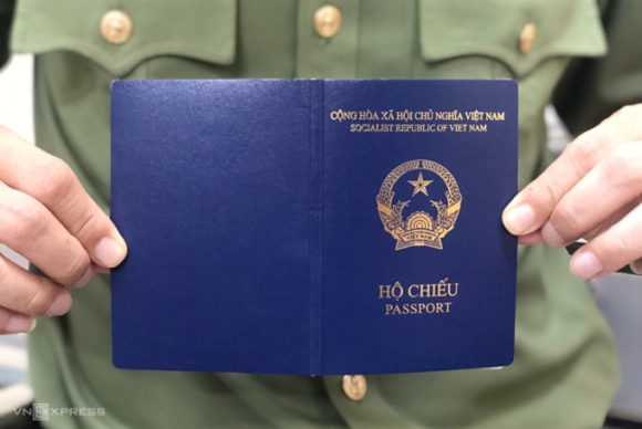 1 Duc Cap Lai Visa Nhieu Nam Cho Ho Chieu Viet Nam Mau Moi