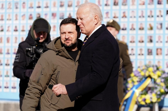 3 Chuyen Di Bi Mat Toi Ukraine Cua Tong Thong My Biden Duoc Sap Xep The Nao