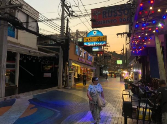 2 Ngay Cang Nhieu Nguoi Nga Den Thai Lan Trong Boi Canh Chien Su Ukraine Dan Buoc Sang Nam Thu 2
