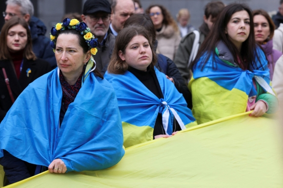 4 Nhieu Nuoc Lam Le Ghi Nho Mot Nam Chien Su O Ukraine