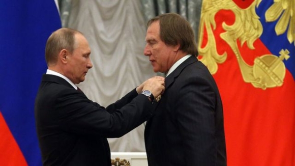 1 Thuy Si Xet Xu Vu Rua Tien Nghi Lien Quan Ong Putin
