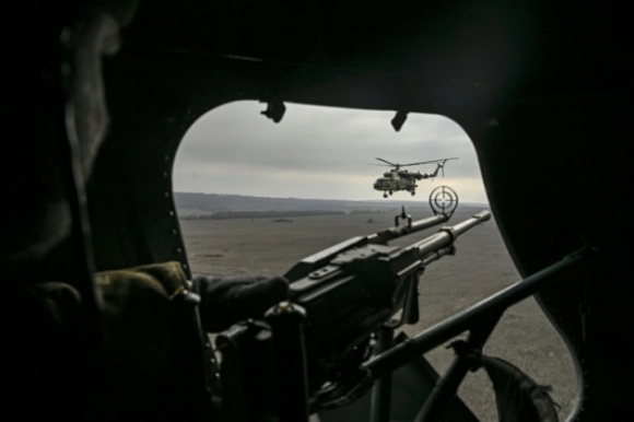 1 Truc Thang Ukraine Cat Canh Tu Can Cu Bi Mat Na Mua Rocket Vao Cac Muc Tieu Nga