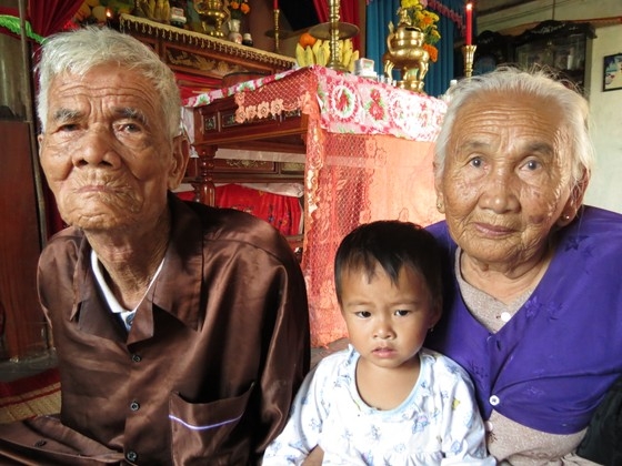 3 Quang Binh Nguoi Cha Lam Dam Gio Cho 64 Liet Si Gac Ma Da Qua Doi