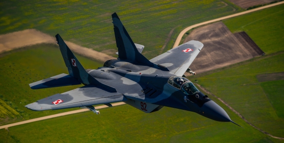 1 Quoc Gia Nato Se Chuyen May Bay Chien Dau Cho Ukraine Trong Vai Ngay Toi