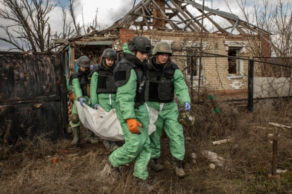 1 Doi Tinh Nguyen Ukraine Tim Kiem Thi The Binh Si Nga