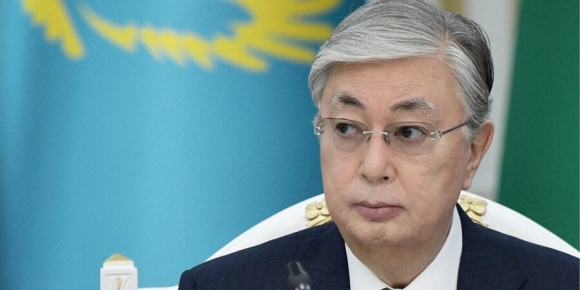 1 Kazakhstan Bit Ke Ho De Nga Lach Lenh Trung Phat Thuong Mai Cua Phuong Tay