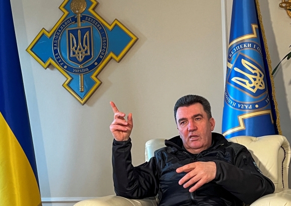 1 Ukraine Cong Bo Ke Hoach 12 Diem Nham Gianh Lai Ban Dao Crimea