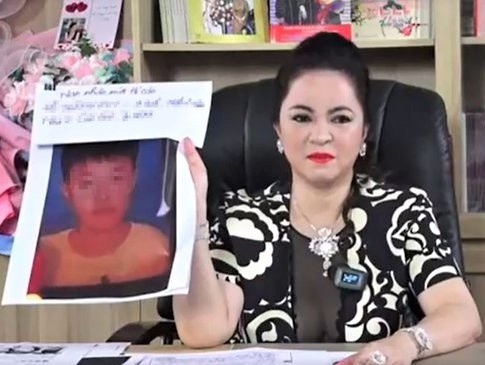 1 Loi Khai Ba Phuong Hang Ve Cao Buoc Nghe Si Lua Dao Luon Leo