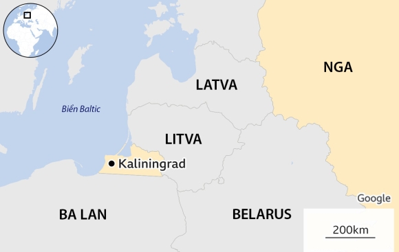 2 Ba Lan Xay Hang Rao Dien Tu O Bien Gioi Voi Nga