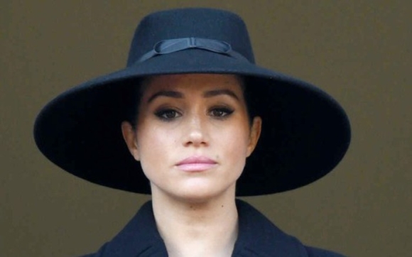 1 Nguoi Dan Anh Vui Mung Vi Meghan Khong Du Le Dang Quang