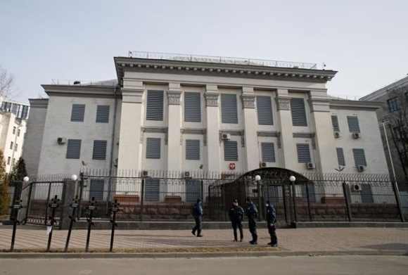 1 Ukraine Cham Dut Hop Dong Thue Dat Cua Dai Su Quan Nga Tai Kiev