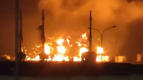 2 Kho Dau O Sevastopol Bi Tan Cong Boc Chay Du Doi Nghi Si Crimea Phan No Keu Goi Tan Cong Odessa