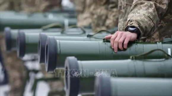 1 Eu De Xuat Tang Cuong Quy Vien Tro Cho Ukraine