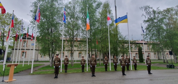 1 Ukraine Tham Gia Trung Tam Phong Thu Khong Gian Mang Cua Nato
