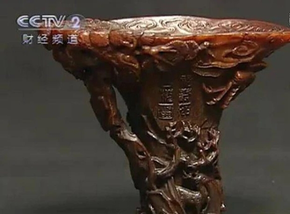 2 Mang Hai Chiec Coc Den Tham Dinh Nguoi Dan Ong Vo Oa Khi Nghe Chuyen Gia Phan Mot Cau Dung Vung Nghe Toi Bao Gia