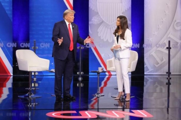 1 Nguoi To Bi Cuong Hiep Quyet Khong Buong Ong Trump