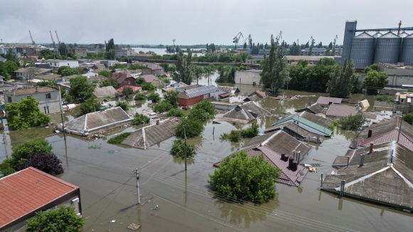 3 600 Km2 Vung Kherson Chim Ngap Duoi Nuoc Sau Vo Dap Kakhovka