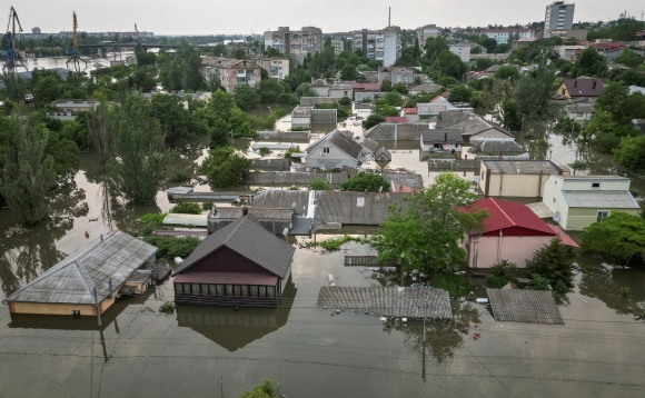 1 Ukraine Tung Bang Chung Cao Buoc Nga Pha Dap Kherson