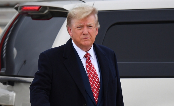 1 Cau Noi Co The Khien Ong Trump Gap Rac Roi Vu Tai Lieu Mat