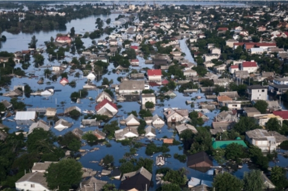 1 Nyt Vo Dap Nova Kakhovka O Kherson La Pha Hoai Tu Ben Trong