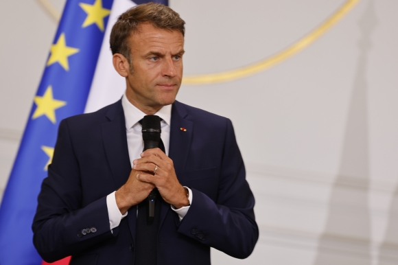 1 Ong Macron Noi Phap Da Qua Dinh Bao Loan