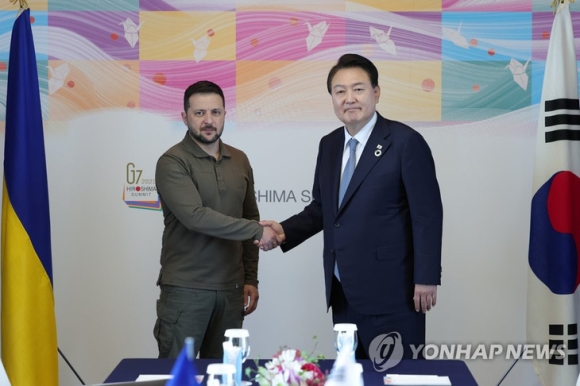 1 Tong Thong Han Quoc Bat Ngo Tham Ukraine
