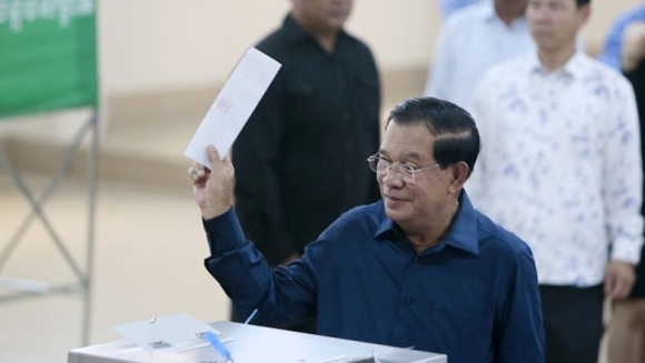 1 Dang Cua Ong Hun Sen Tuyen Bo Thang Lon Gianh Hau Het Ghe Trong Quoc Hoi