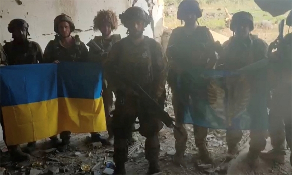 1 Ukraine Tuyen Bo Gianh Lai Mot Lang O Tinh Donetsk