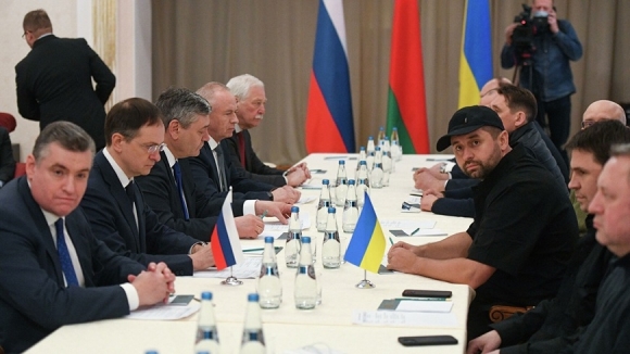 1 Trung Quoc Lan Dau Tham Gia Cac Cuoc Dam Phan Ve Ukraine O A Rap Xe Ut