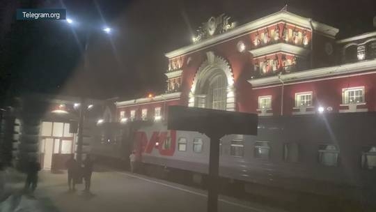 1 Ukraine Lien Tiep Tan Cong Ben Trong Nuoc Nga May Bay Khong Nguoi Lai Nham Vao Kursk Va Moscow