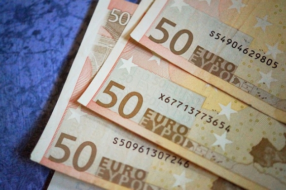 1 Gioi Dau Tu Nghieng Ve Kha Nang Ecb Dung Tang Lai Suat Vao Thang Chin