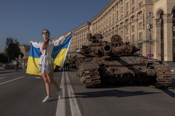 1 Ukraine Tuyen Bo Da Xam Nhap Giao Chien Roi Cam Co O Crimea