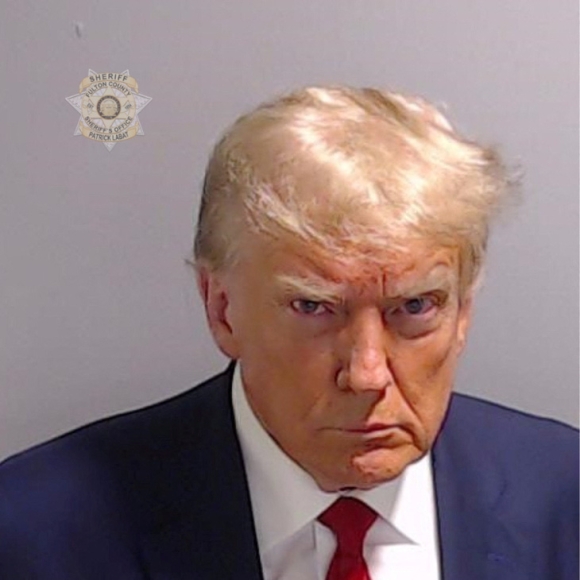 1 Ong Trump Bi Chup Anh Kieu Nghi Pham Truoc Cuoc Bau Cu