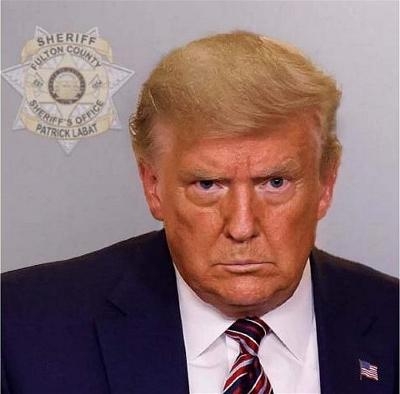 2 Trump Ra Trinh Dien Nha Tu   Lay Dau Van Tay Va Chup Hinh Nhan Dang