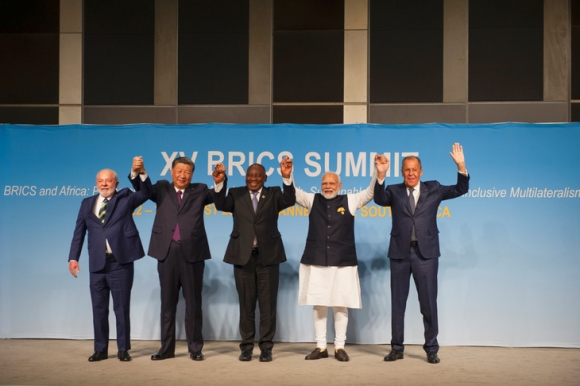 1 Cuoc Gap Hiem Hoi Giua Ong Tap Can Binh Va Ong Modi