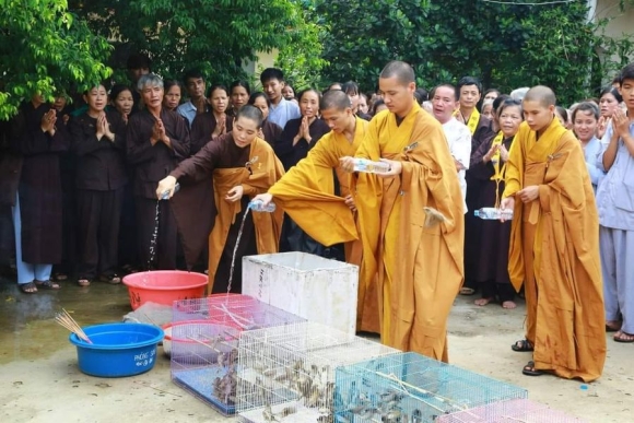 1 Cung Duong Va Thoi Dao Duc Gia