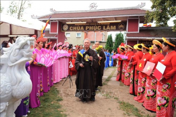 1 Xuc Dong Ngay Le Vu Lan Bao Hieu Tai Chua Phuc Lam O Duc