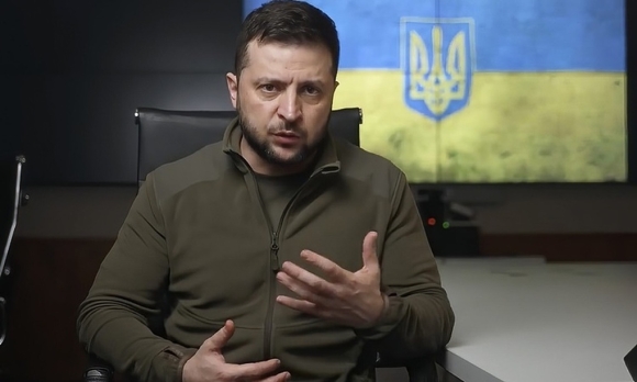 1 Tong Thong Ukraine Noi Gian Vi Nan Hoi Lo Tron Nghia Vu Quan Su